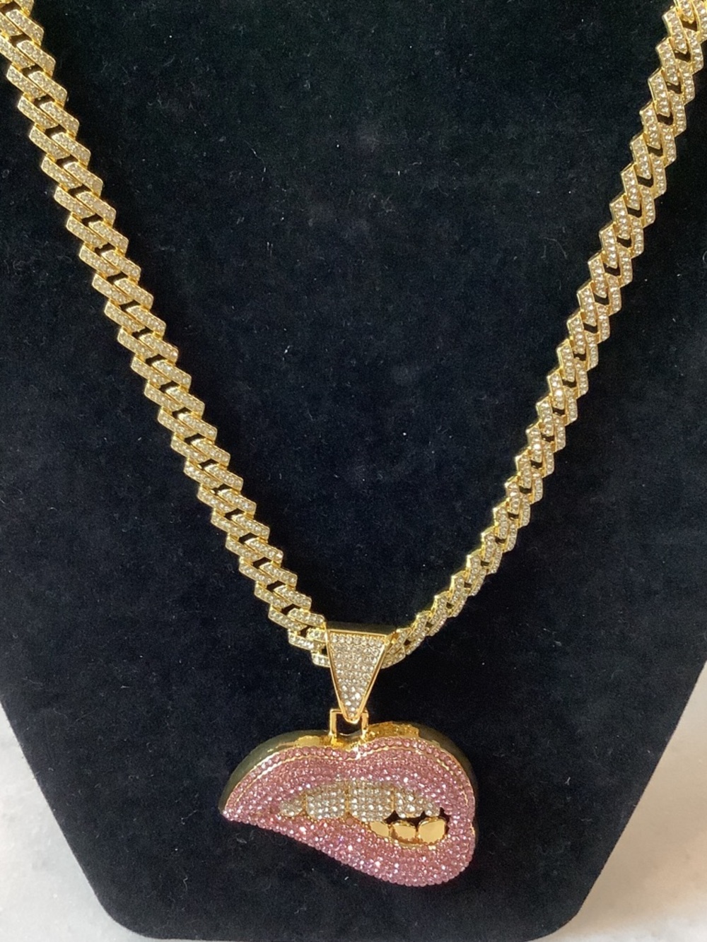 Invicta Lip Service Gold Tone Iced Out Pendant and Chain, Brand New - Picture 1 of 3